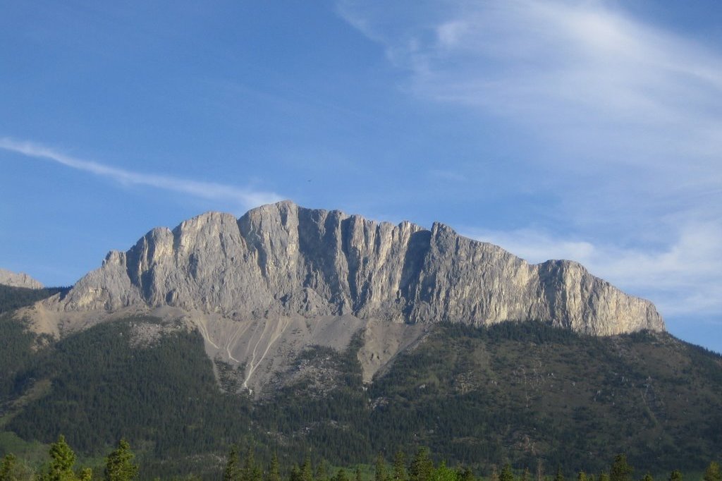 The Kallen 34 on Yamnuska